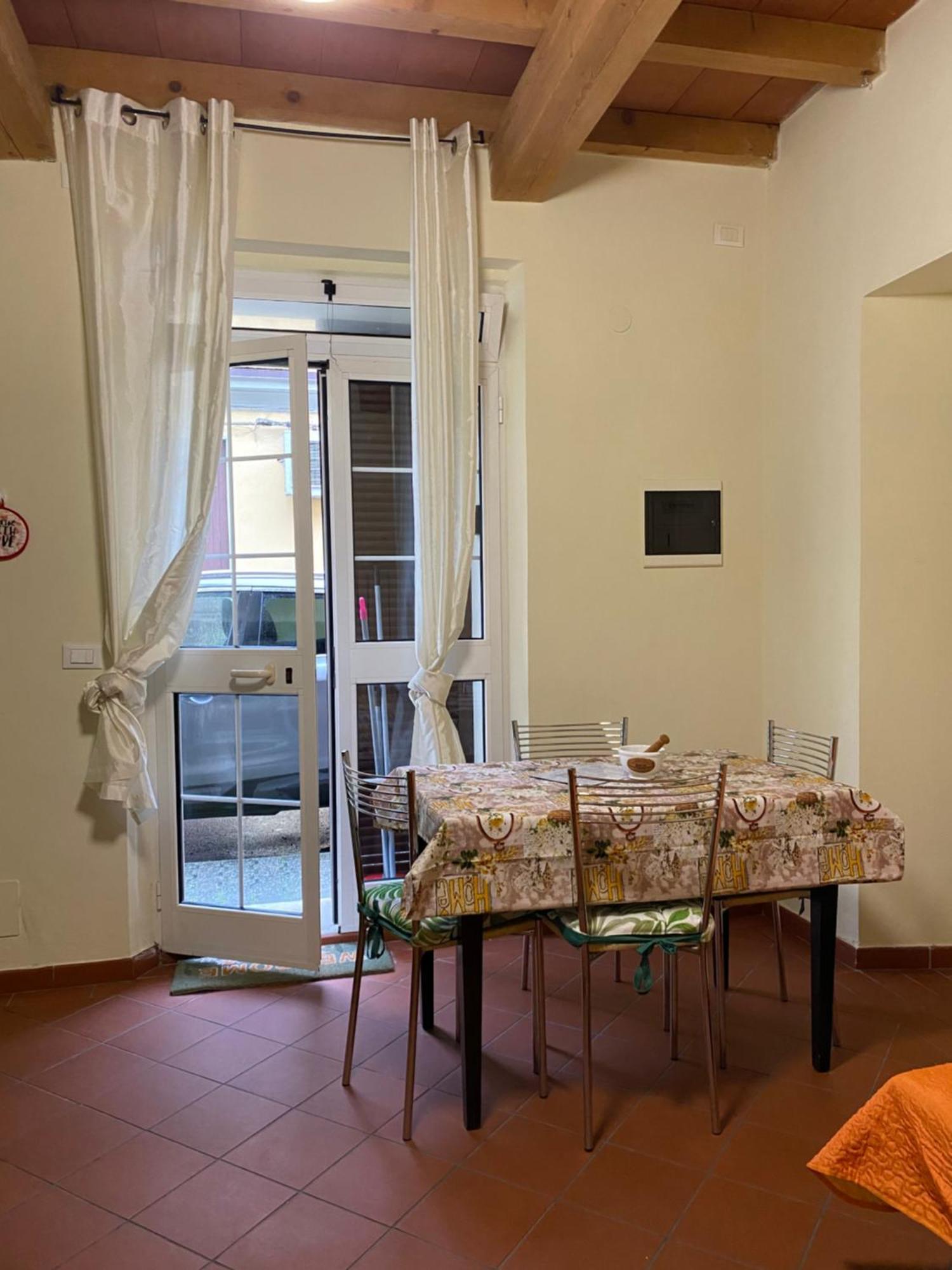 Villa L'Orologio Matto à Marina Di Carrara Extérieur photo